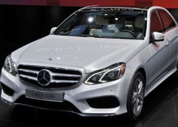 Mercedes-Benz E-400