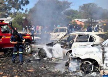 Inferno at Toyota 1000 Desert Race consumes 49 cars