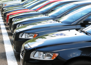 US car prices surge in April as tariffs spark buyer panic