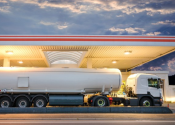 South African fuel retailers eye trucks over pipeline as Transnet tariffs rise