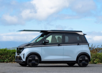 Nissan’s Solar-Powered EV