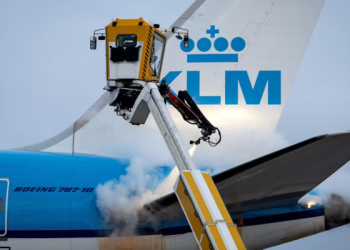 KLM airport de-icing fluid