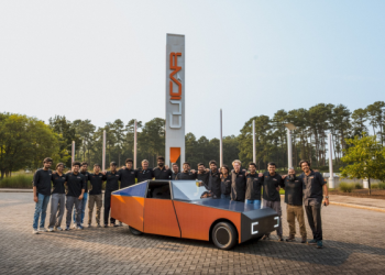 university unveils deep orange 17 a solar integrated energy positive electric vehicle