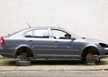 Stolen car parts in France