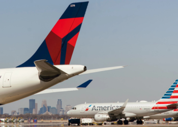 Why flights get delayed